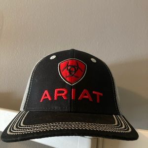 Ariat men’s hat wore once